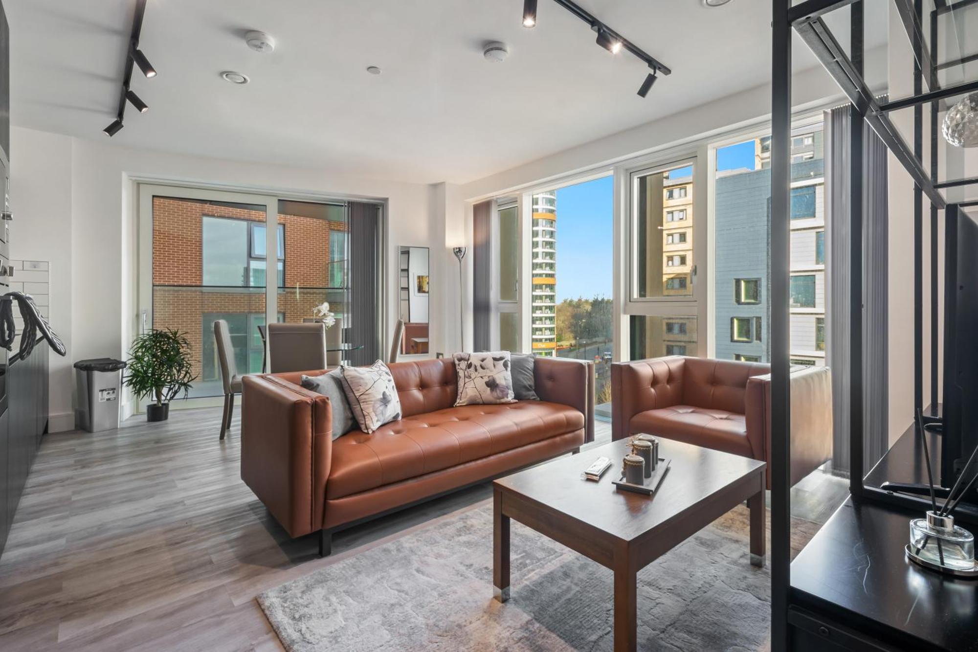 Mysquare Modern Two Bedroom Flat In North Acton Close To Ealing Appartement Londen