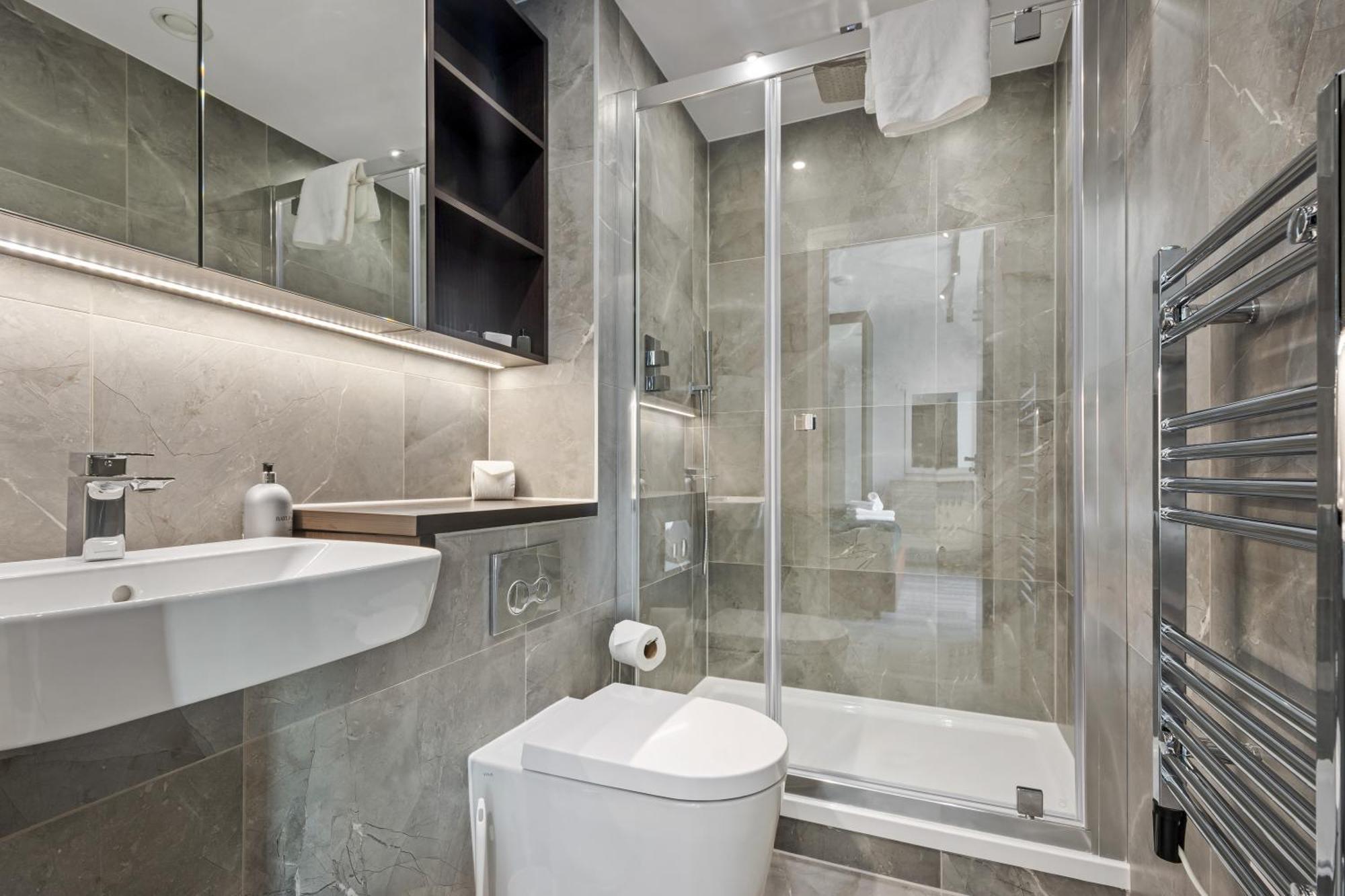 Mysquare Modern Two Bedroom Flat In North Acton Close To Ealing *