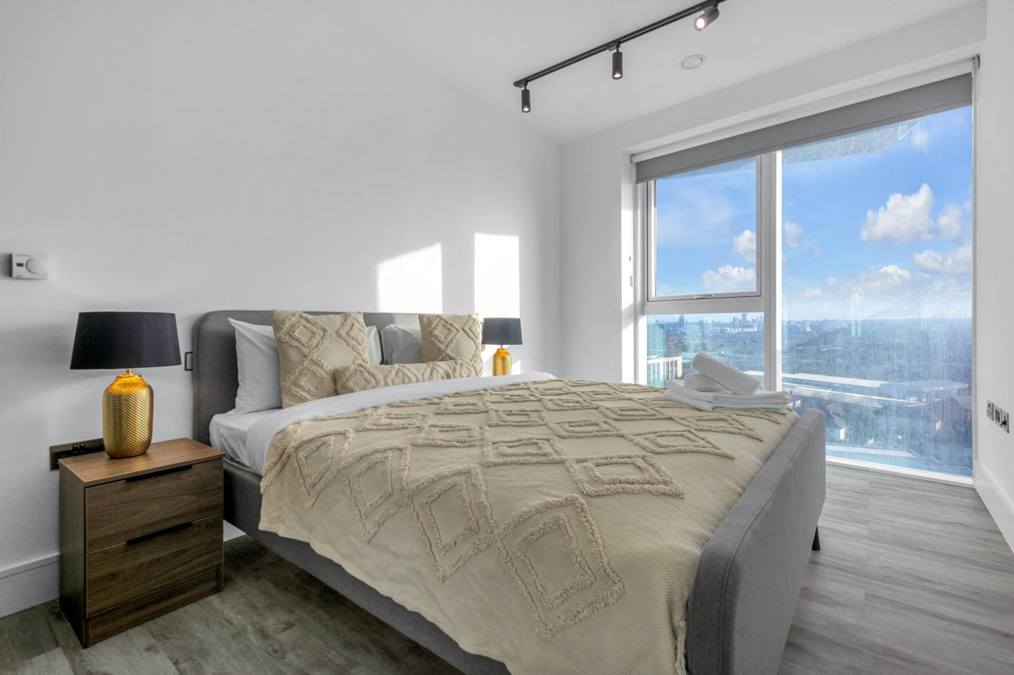 Mysquare Modern Two Bedroom Flat In North Acton Close To Ealing Appartement